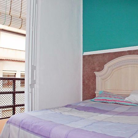 Habitacion Con Terraza En Alicante Bagian luar foto