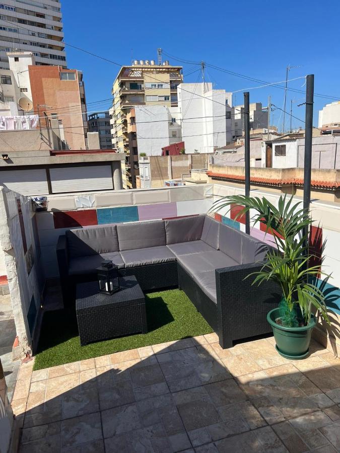 Habitacion Con Terraza En Alicante Bagian luar foto